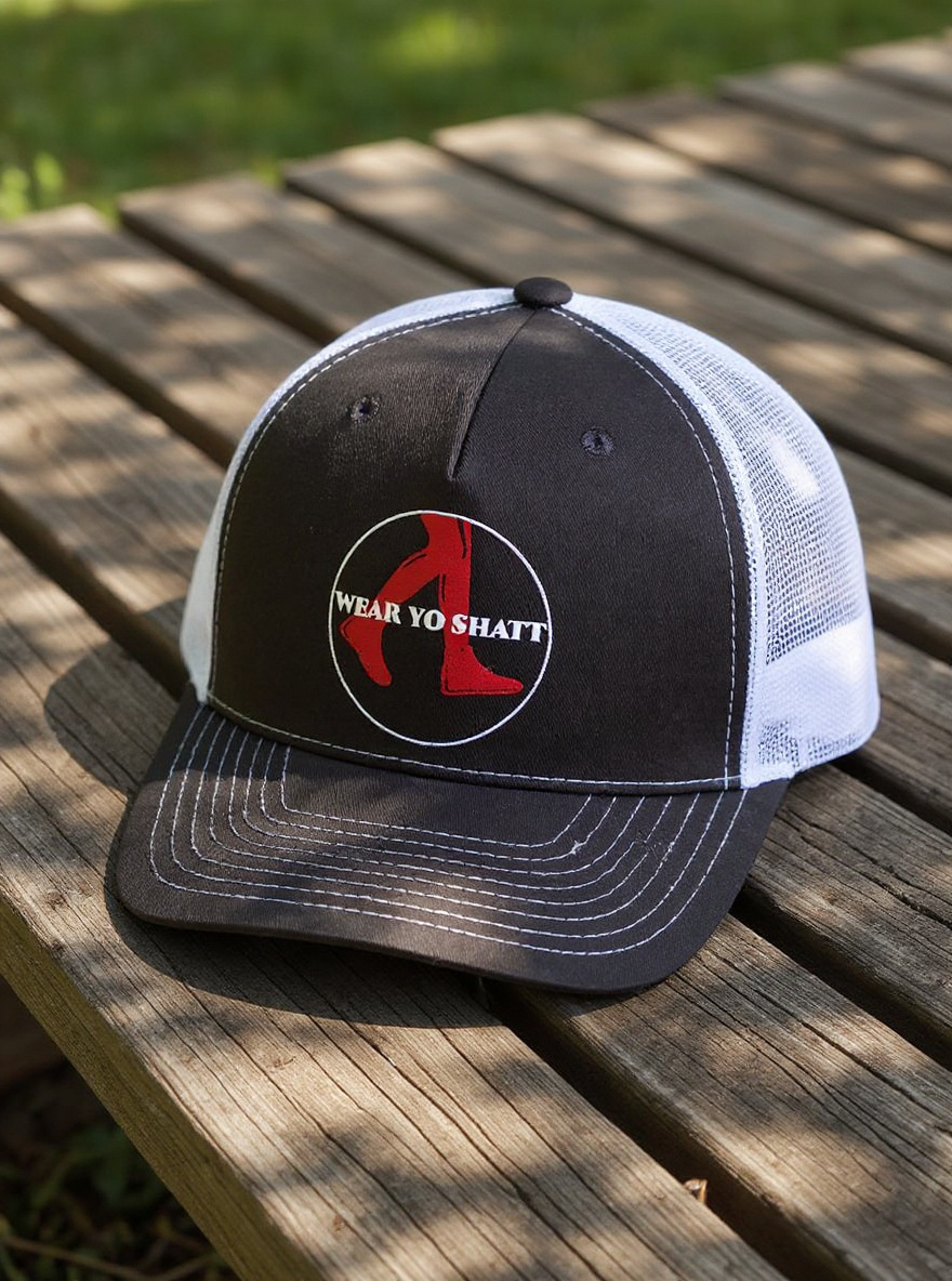 WearYoShatt Hat Black/White
